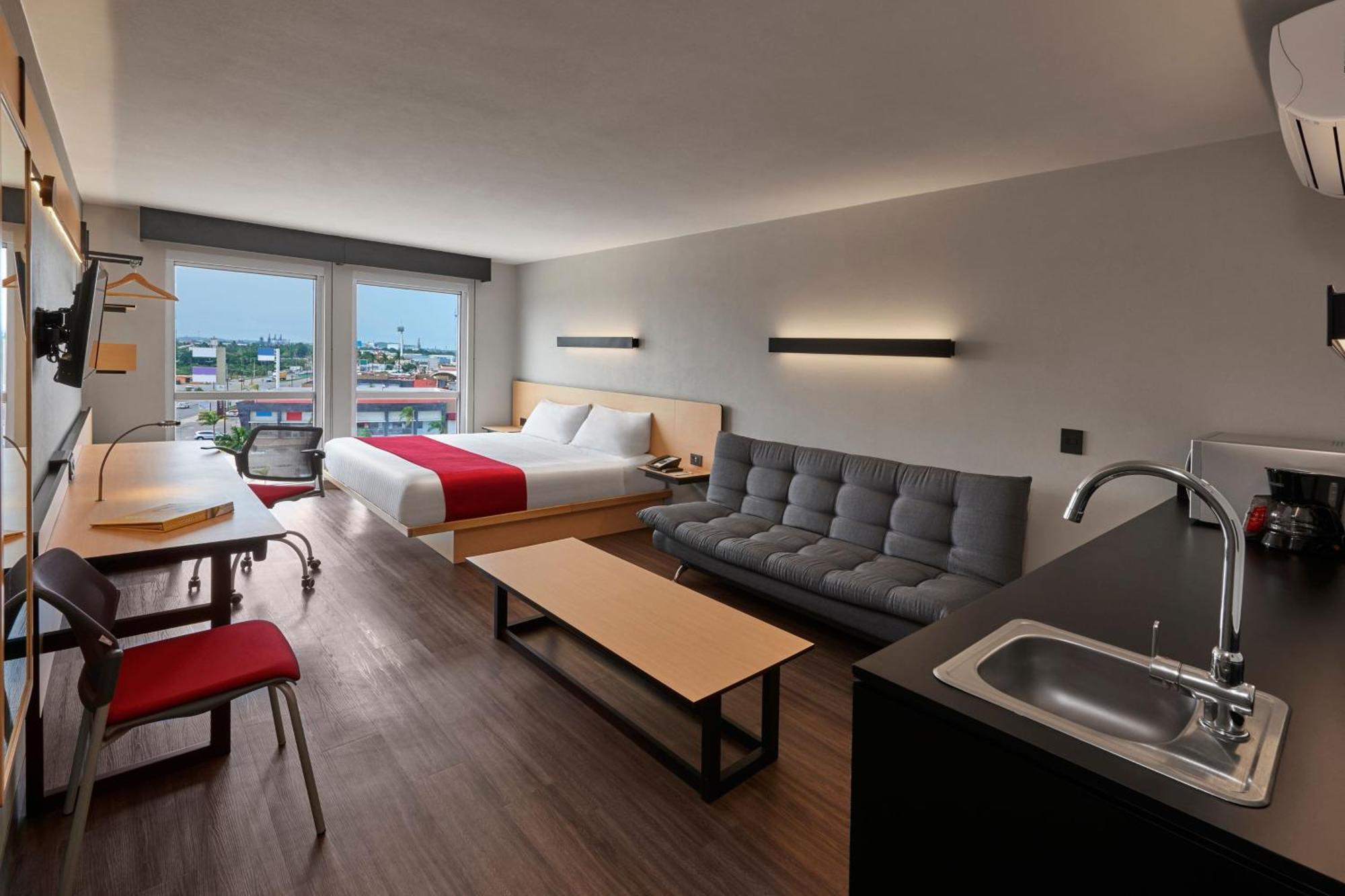 City Express By Marriott Chihuahua Ngoại thất bức ảnh